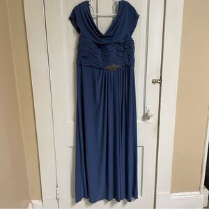 Alex Evenings gorgeous mother of the bride or groom dress